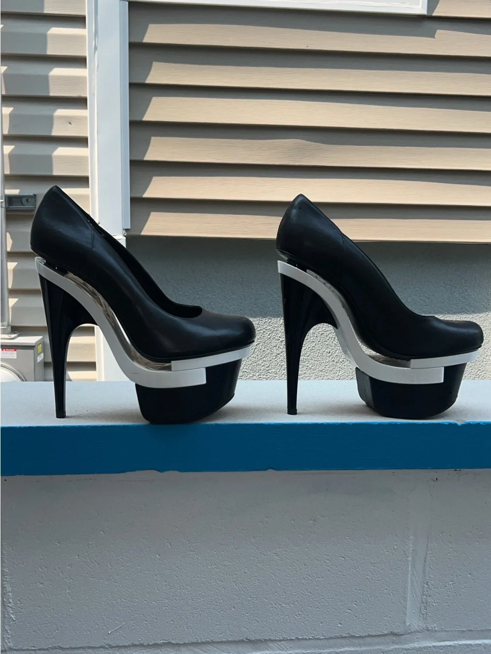 Versace Triple Platform Black/white Leather Stilettos Size 41